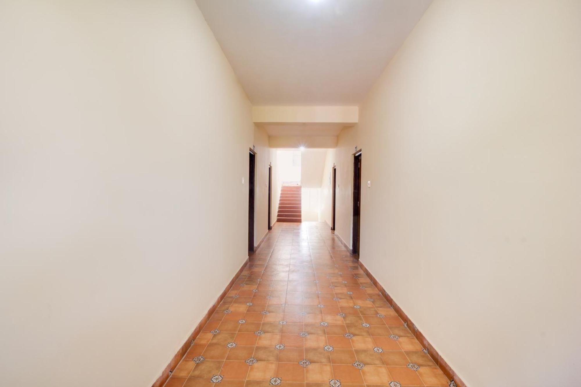 Hotel Collection O Romeos Place Baga Beach Calangute Exterior foto